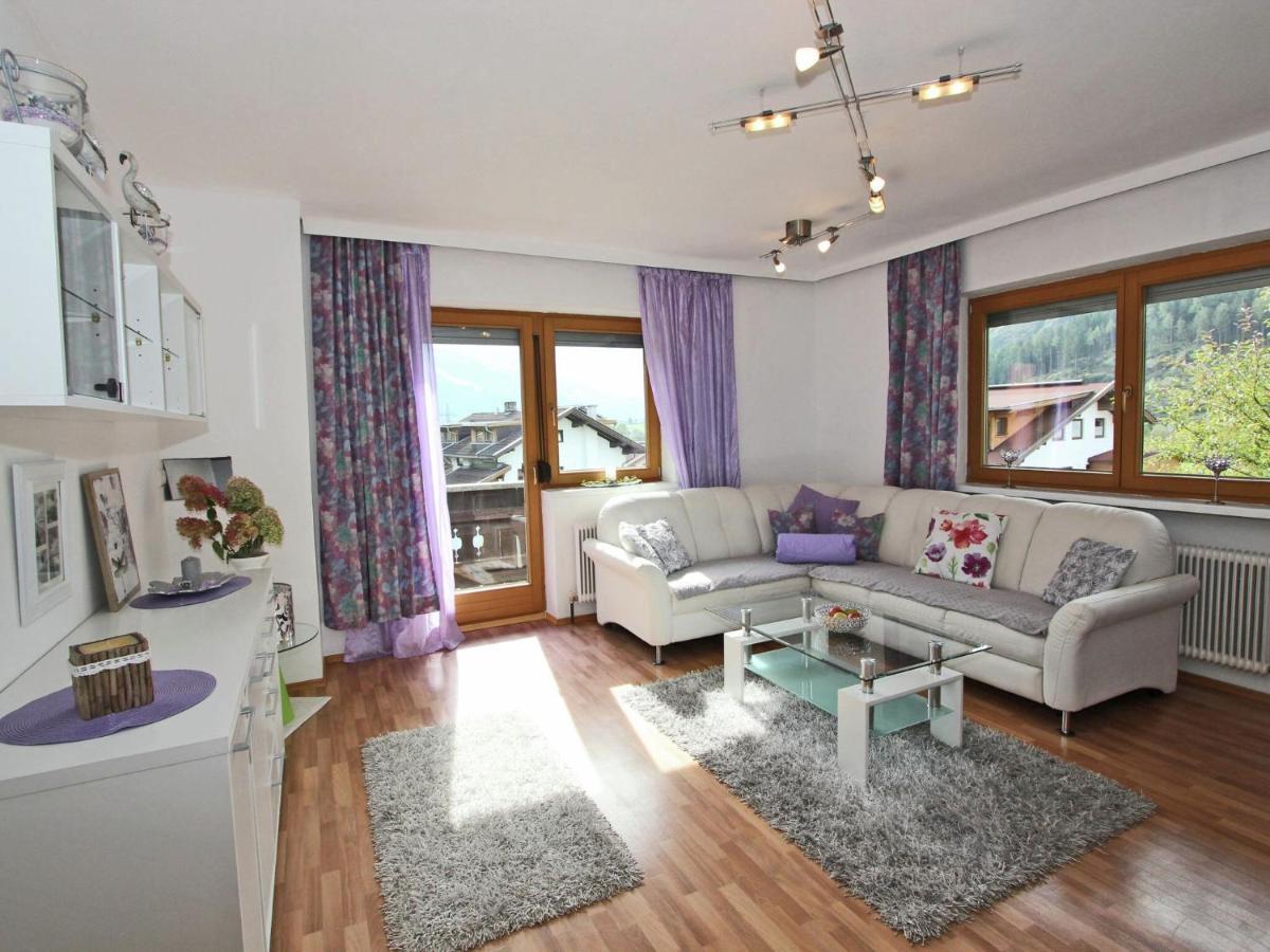 Spacious Apartment In Stumm Tyrol With Balcony Екстер'єр фото