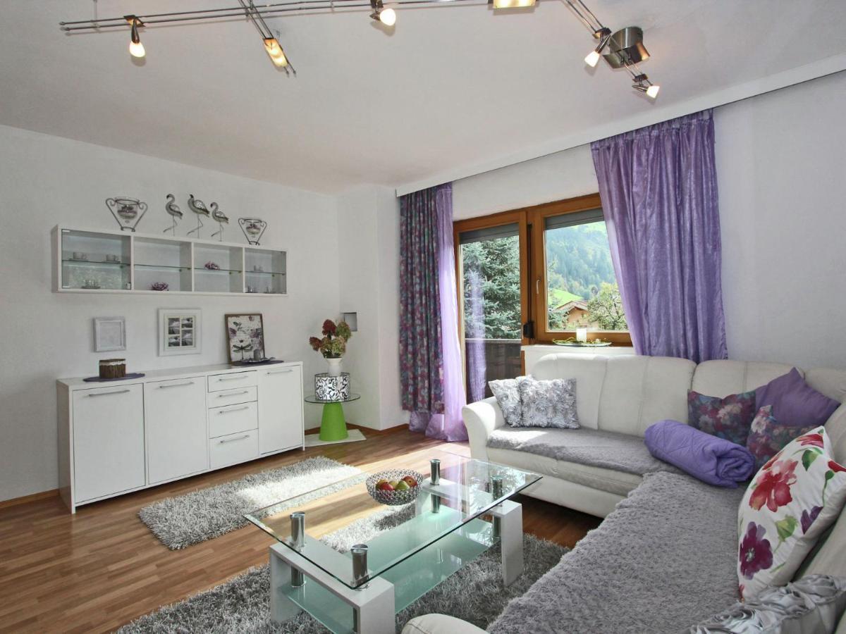 Spacious Apartment In Stumm Tyrol With Balcony Екстер'єр фото